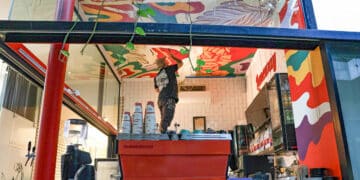 Laneway Bagels has been splashed with fun and colour, thanks to a collaboration with Piazza D’Oro.