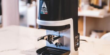 The Auto Press V4 is designed to thrive in busy café environments. Image: Coffee Machine Technologies.