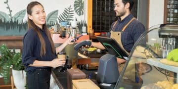 CEO of the Australian Restaurant and Café Association has labelled the RBA's move to cut merchant fees as "confusing".