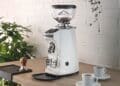 The new small-format machines are an evolution of the classic Mazzer Mini born in the 1990s.