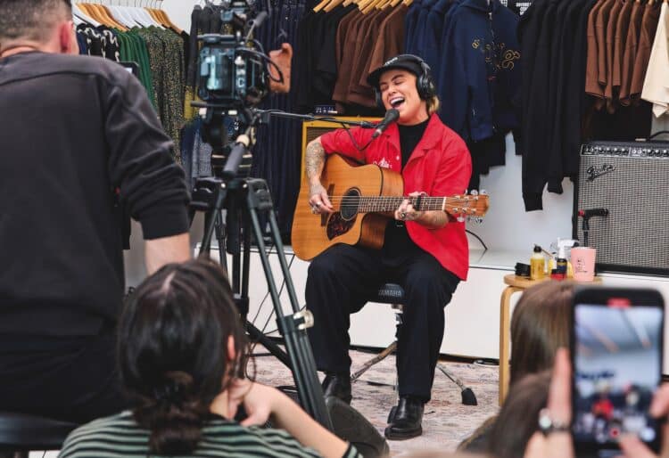 Australian musician Tash Sultana kicked off HoMie’s Store Sessions series, which is being supported by Minor Figures.