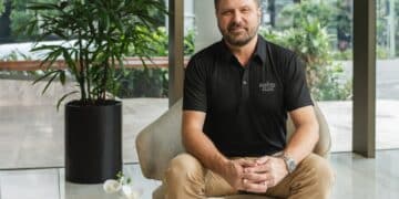 Richard Hinson, The Coffee Club