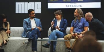 Lucy Ward, from ST. ALi, on a panel discussing the nuanced issue of coffee pricing.